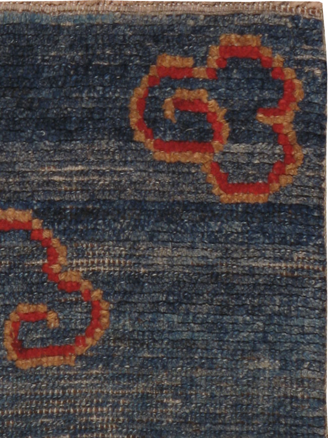Antique Tibetan Rug, No.23659 - Galerie Shabab