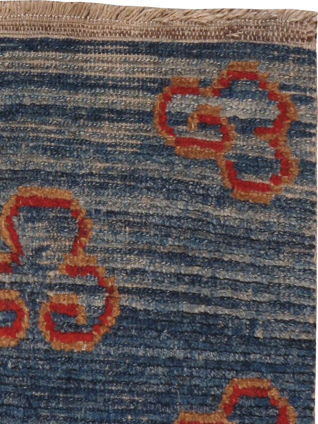 Antique Tibetan Rug, No.23660 - Galerie Shabab