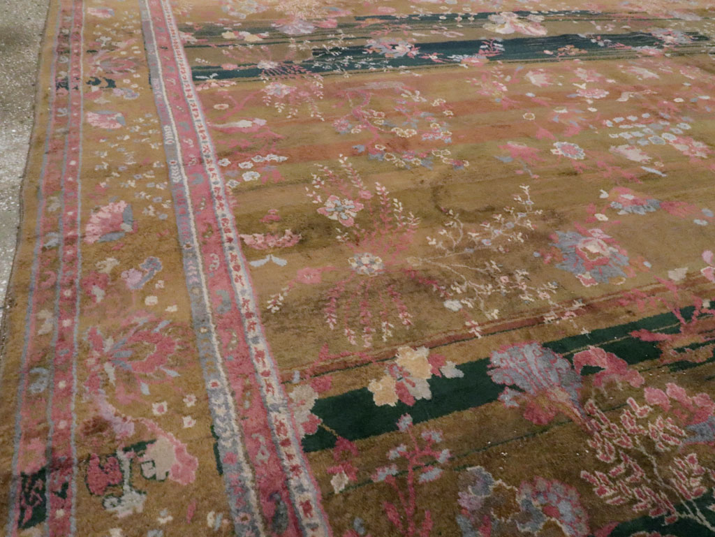 Antique Indian Lahore Rug, No.23661 - Galerie Shabab