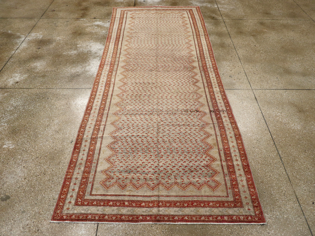 Antique Persian Malayer Gallery Rug, No.23669 - Galerie Shabab