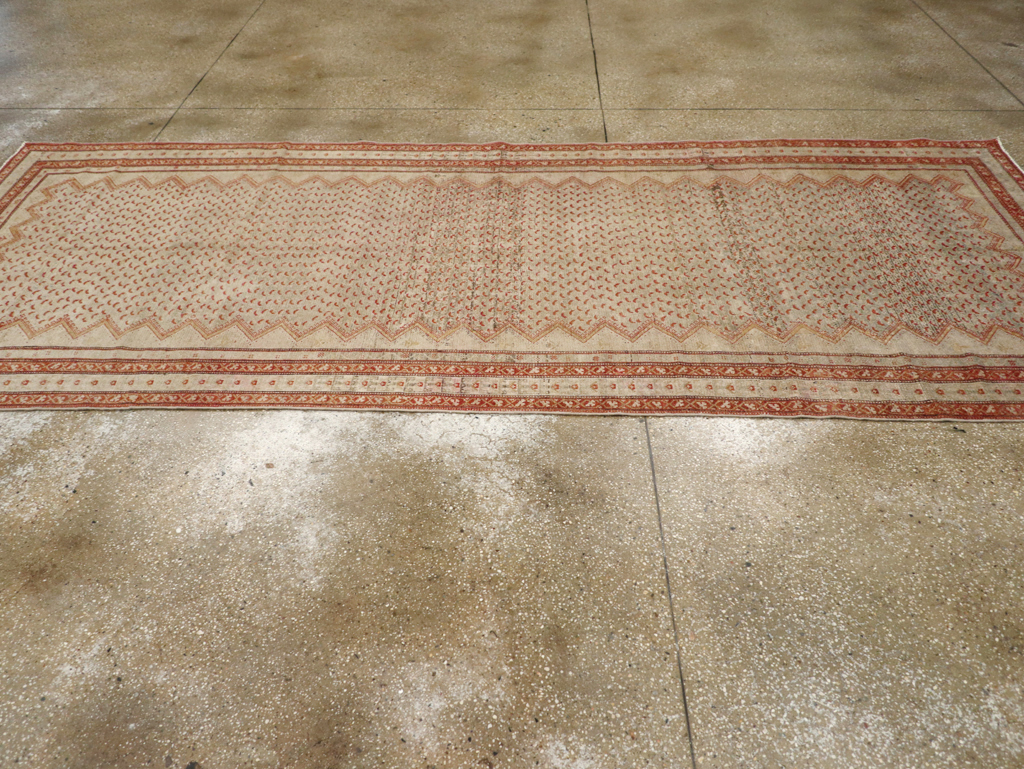 Antique Persian Malayer Gallery Rug, No.23669 - Galerie Shabab