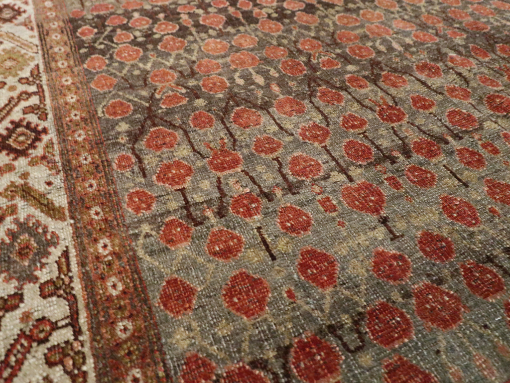 Antique Persian Bidjar Rug, No.23670 - Galerie Shabab