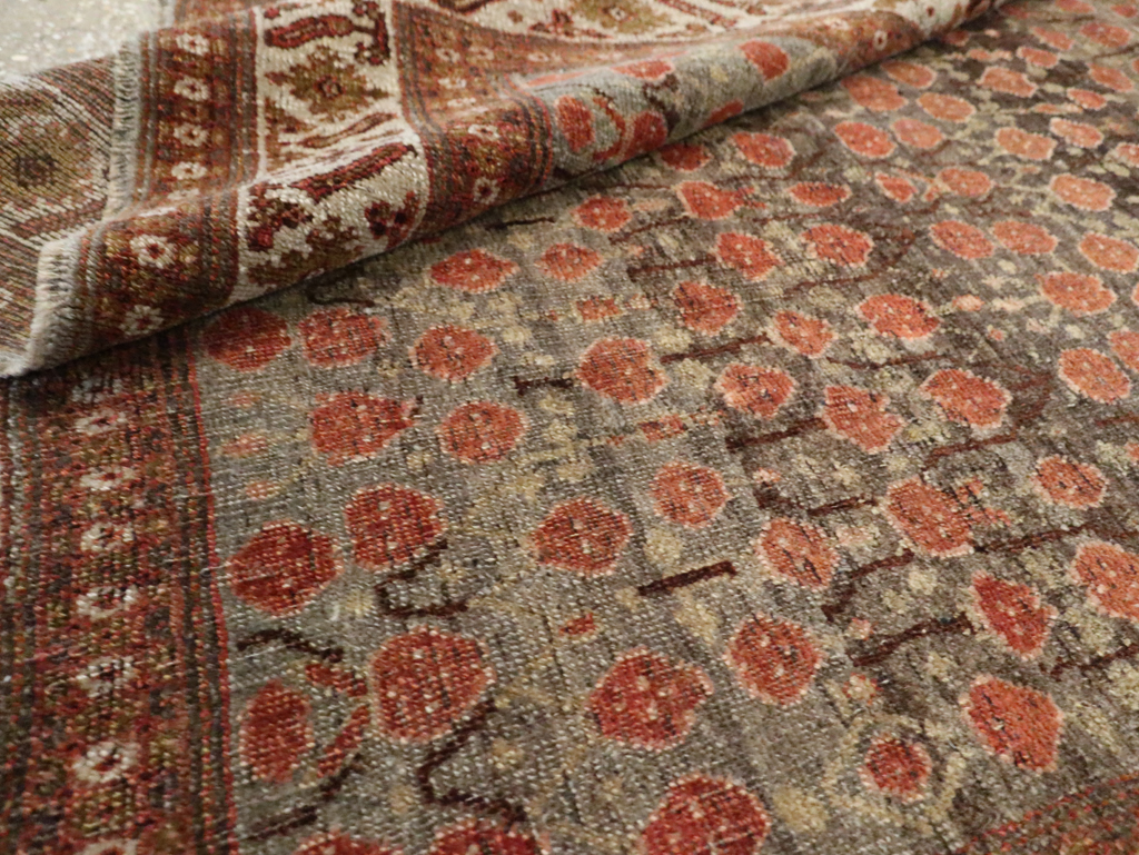 Antique Persian Bidjar Rug, No.23670 - Galerie Shabab