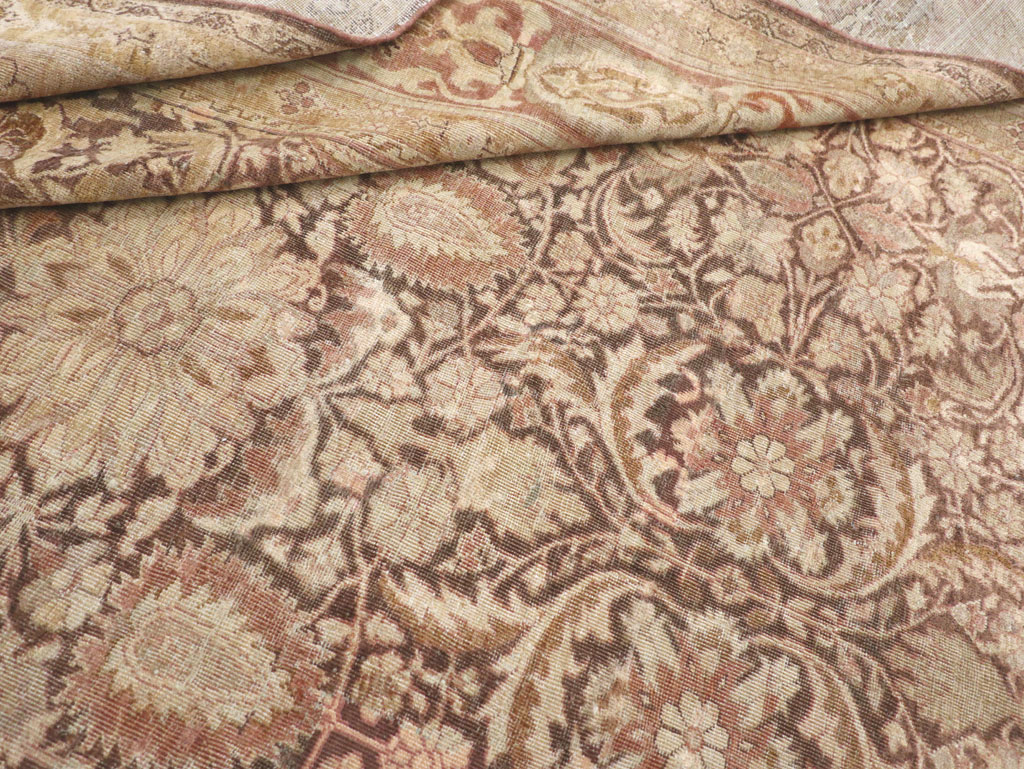 Antique Indian Lahore Carpet, No.23676 - Galerie Shabab