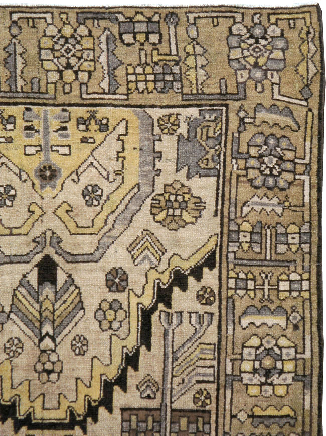 Antique Persian Malayer Rug, No.23682 - Galerie Shabab