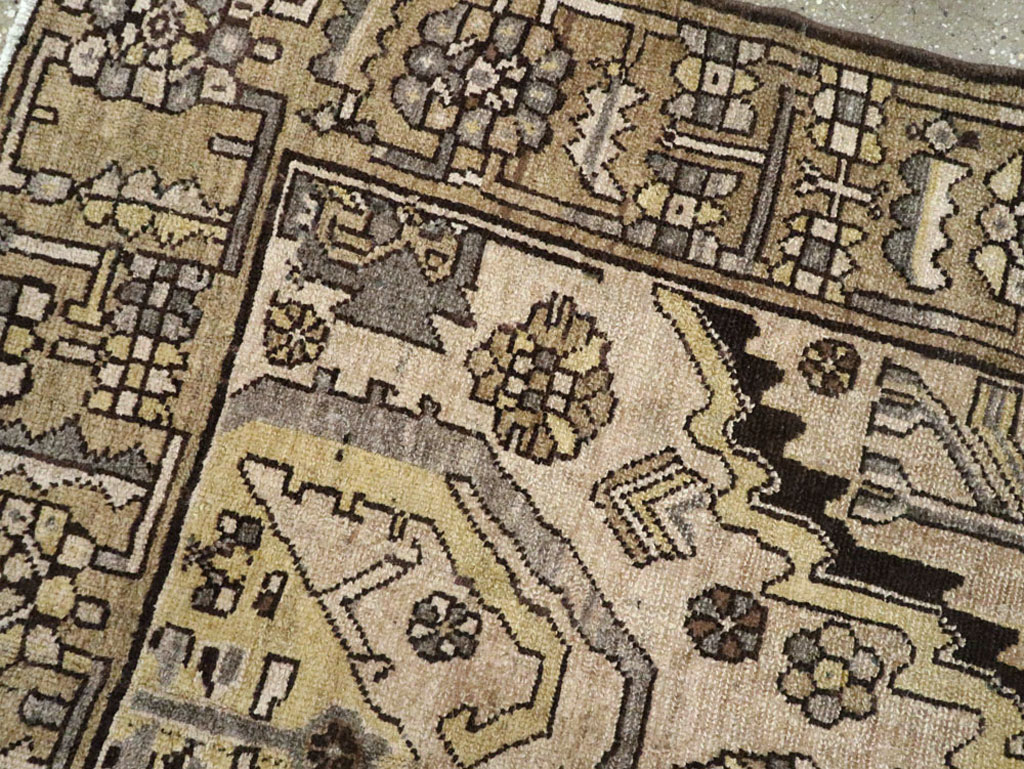 Antique Persian Malayer Rug, No.23682 - Galerie Shabab
