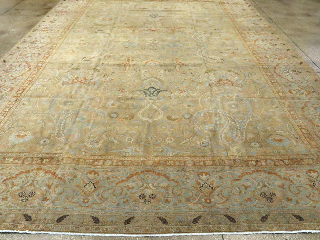 Antique Persian Tabriz Carpet, No.23683 - Galerie Shabab