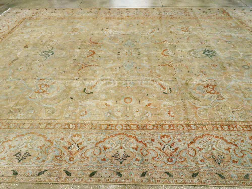 Antique Persian Tabriz Carpet, No.23683 - Galerie Shabab