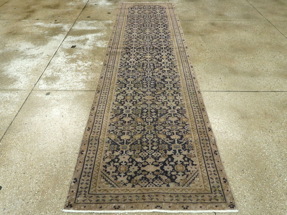 Vintage Persian Malayer Runner, No.23686 - Galerie Shabab
