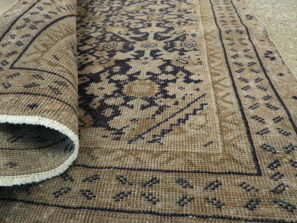 Vintage Persian Malayer Runner, No.23686 - Galerie Shabab
