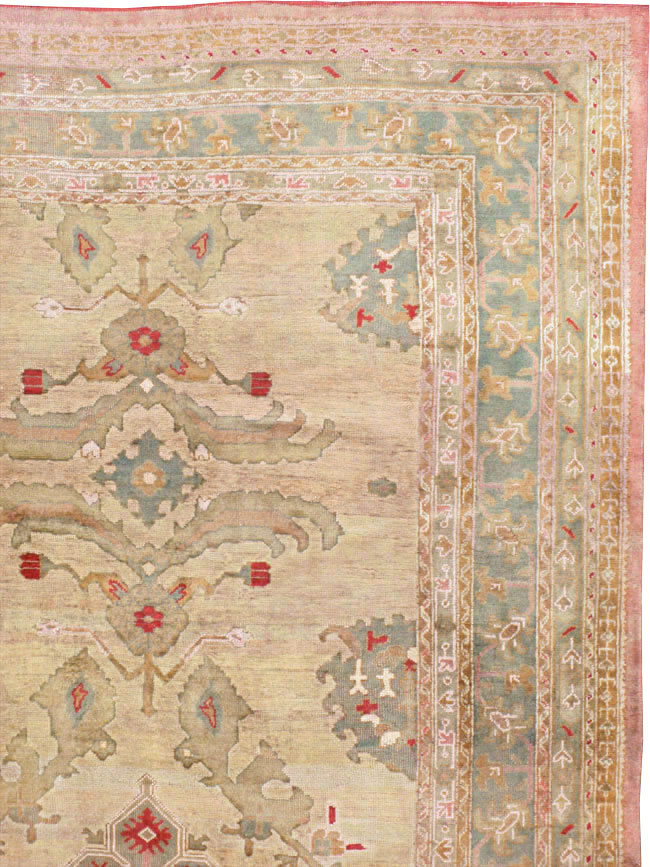 Antique Turkish Oushak Carpet, No.23706 - Galerie Shabab