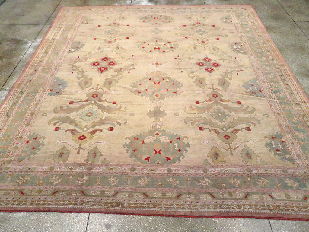 Antique Turkish Oushak Carpet, No.23706 - Galerie Shabab