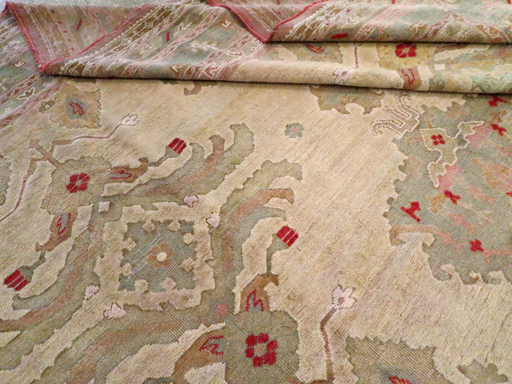 Antique Turkish Oushak Carpet, No.23706 - Galerie Shabab