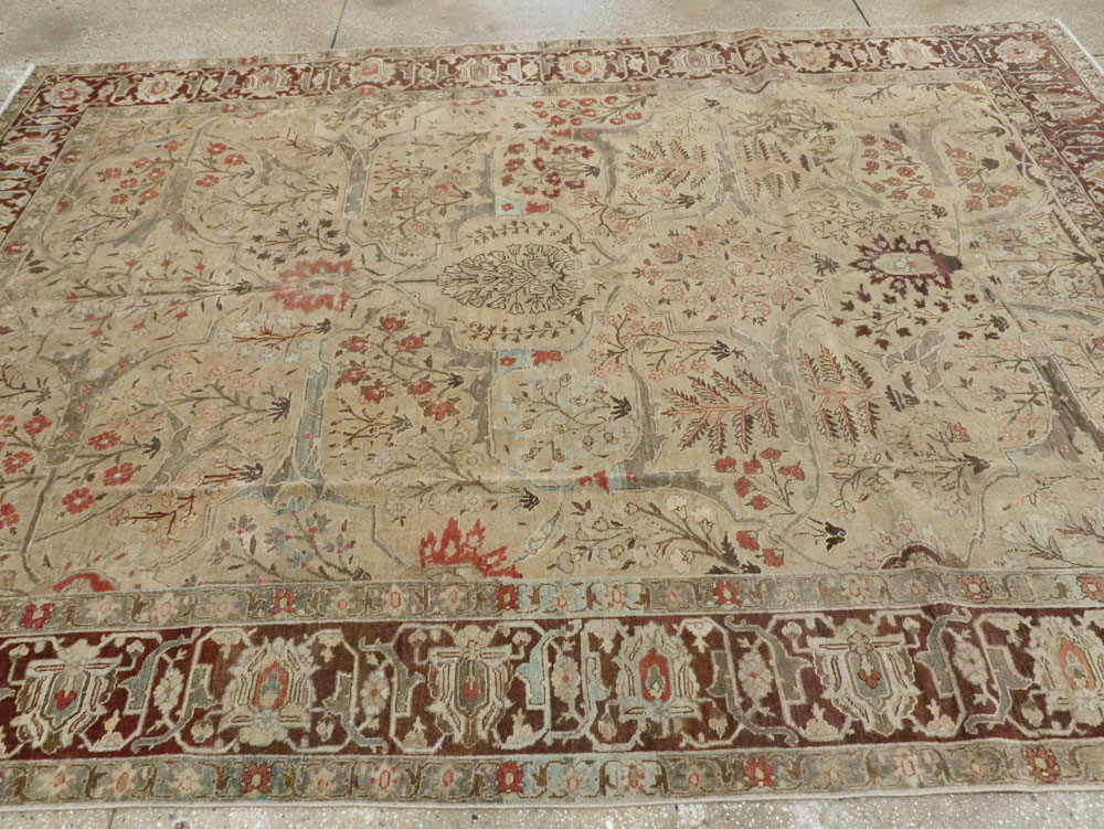 Antique Persian Tabriz Carpet, No.23715 - Galerie Shabab