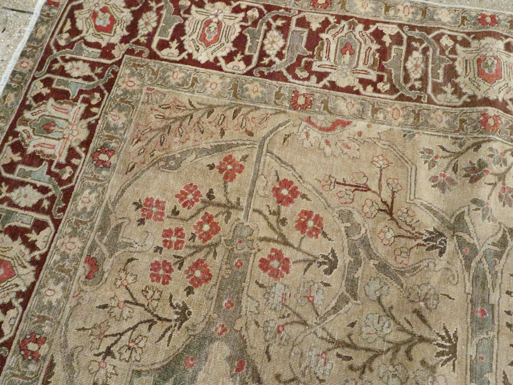 Antique Persian Tabriz Carpet, No.23715 - Galerie Shabab