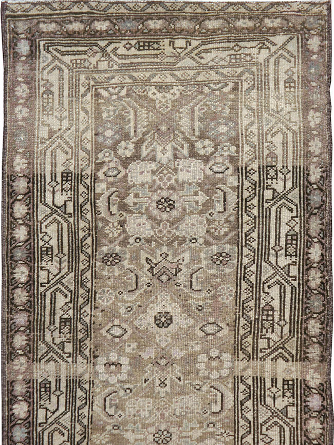 Antique Persian Malayer Runner, No.23716 - Galerie Shabab