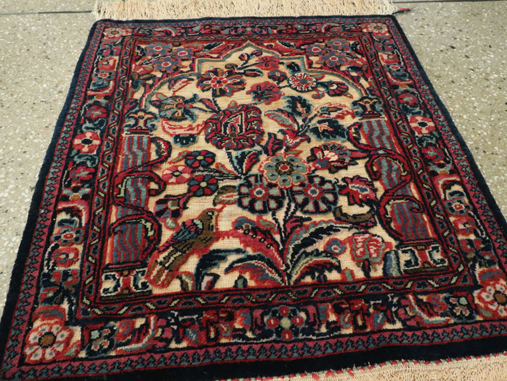 Vintage Persian Kashan Square Rug, No.23720 - Galerie Shabab