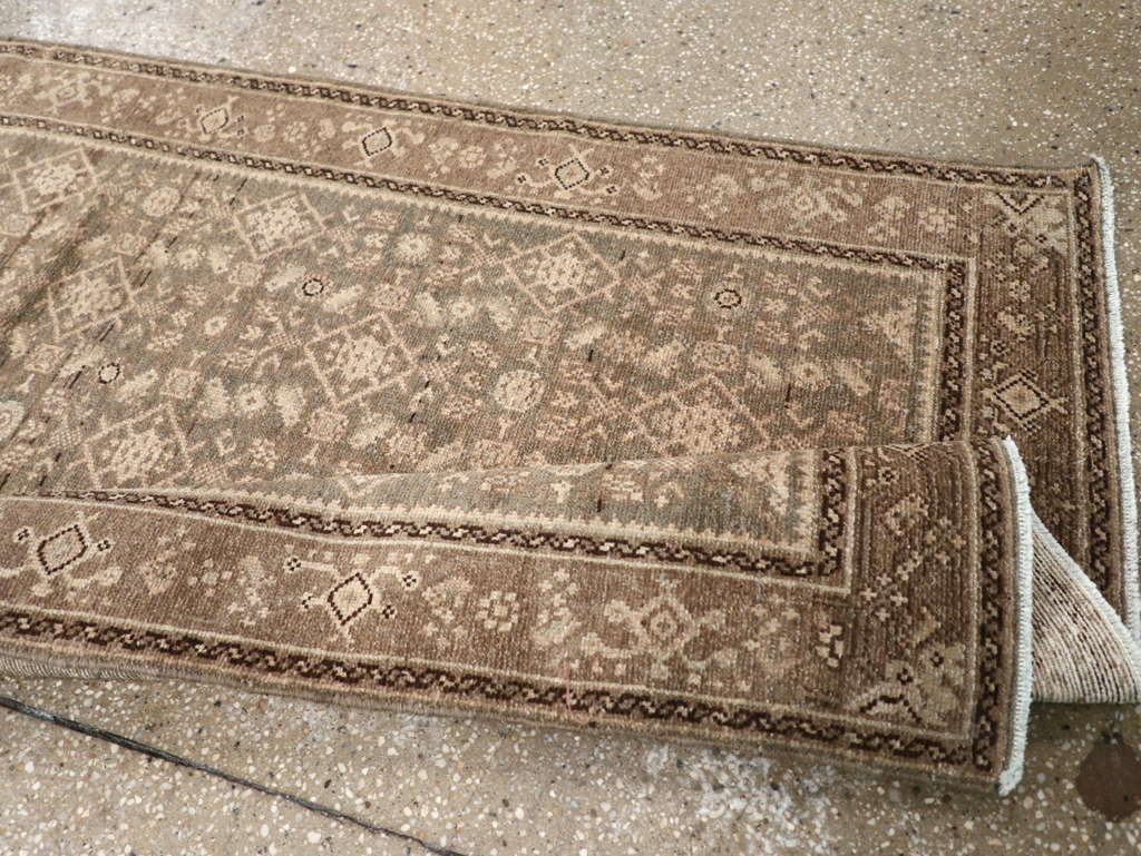Vintage Persian Malayer Runner, No.23734 - Galerie Shabab