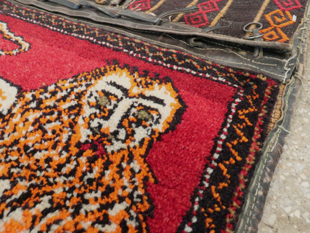Vintage Persian Gabbeh Pictorial Saddlebag (Khorjin), No.23755 - Galerie Shabab