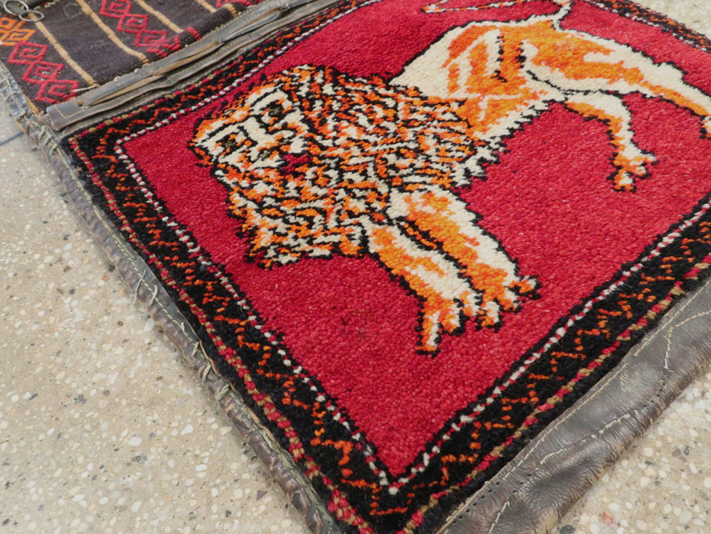 Vintage Persian Gabbeh Pictorial Saddlebag (Khorjin), No.23755 - Galerie Shabab