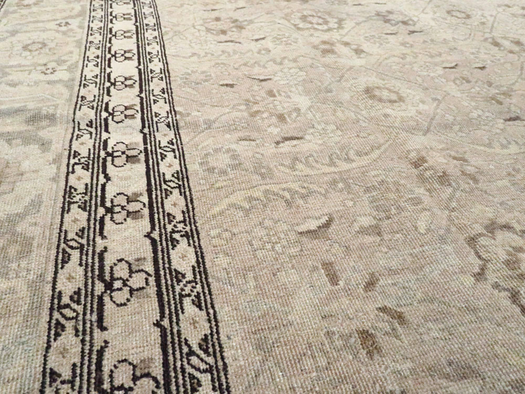 Antique Persian Tabriz Carpet, No.23756 - Galerie Shabab