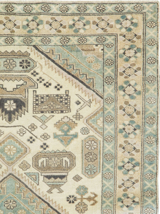 Vintage Persian Ardebil Rug, No.23782 - Galerie Shabab