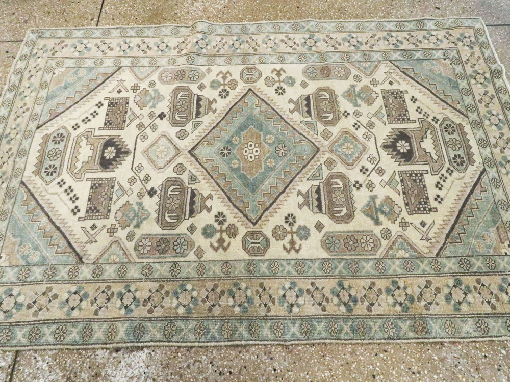 Vintage Persian Ardebil Rug, No.23782 - Galerie Shabab