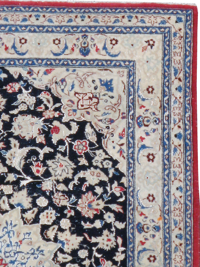 Vintage Persian Nain Rug, No.23799 - Galerie Shabab