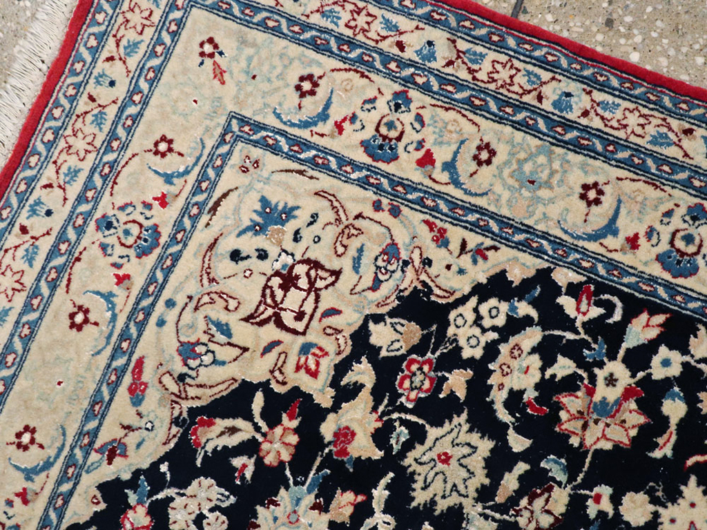 Vintage Persian Nain Rug, No.23799 - Galerie Shabab