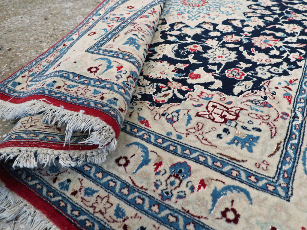 Vintage Persian Nain Rug, No.23799 - Galerie Shabab