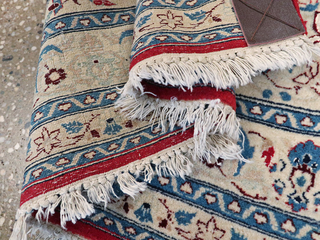 Vintage Persian Nain Rug, No.23799 - Galerie Shabab