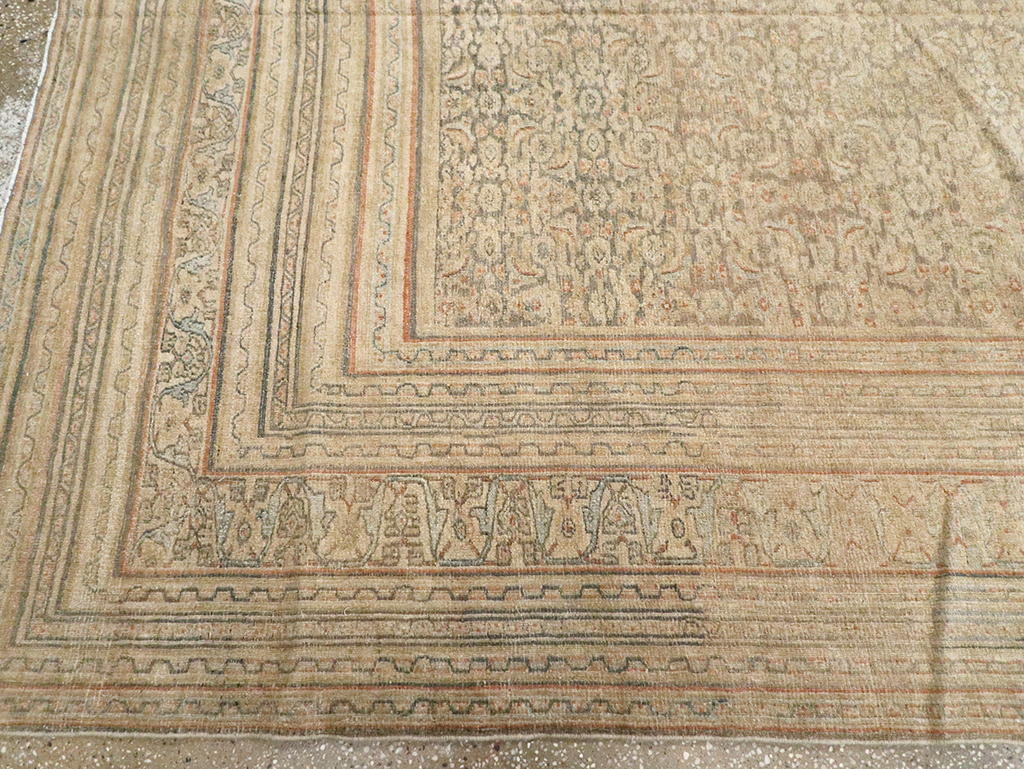 Antique Persian Dorokhsh Gallery Carpet, No.23813 - Galerie Shabab