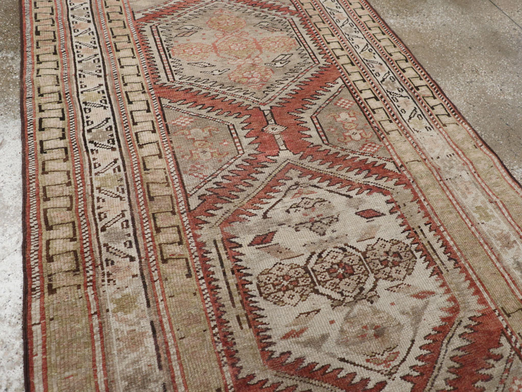 Antique Persian Malayer Runner, No.23814 - Galerie Shabab