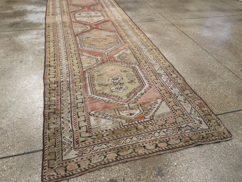 Antique Persian Malayer Runner, No.23814 - Galerie Shabab