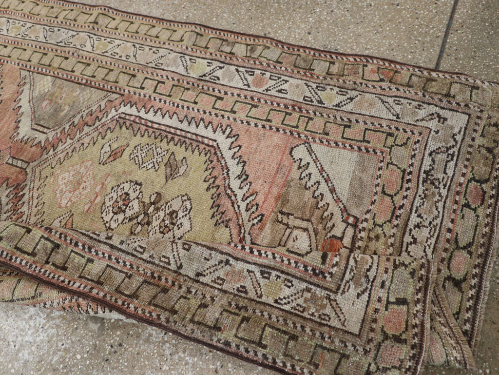Antique Persian Malayer Runner, No.23814 - Galerie Shabab