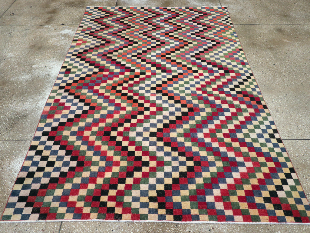 Vintage Turkish Anatolian Accent Rug, No.23816 - Galerie Shabab