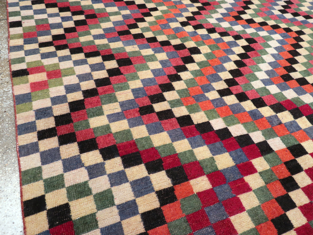 Vintage Turkish Anatolian Accent Rug, No.23816 - Galerie Shabab