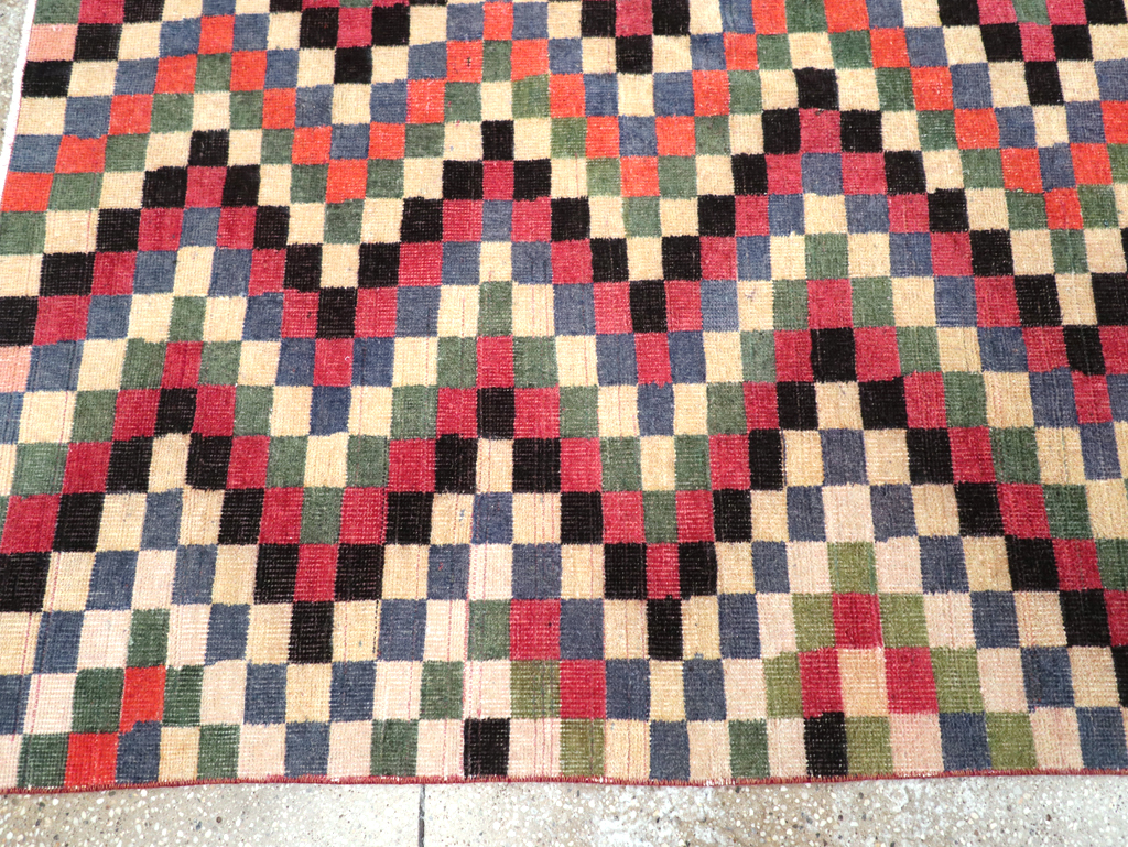 Vintage Turkish Anatolian Accent Rug, No.23816 - Galerie Shabab