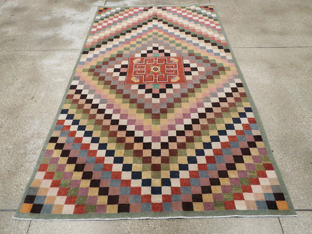 Vintage Turkish Anatolian Accent Carpet, No.23827 - Galerie Shabab