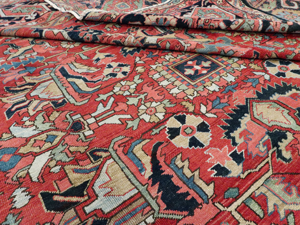 Antique Persian Heriz Carpet, No.23840 - Galerie Shabab