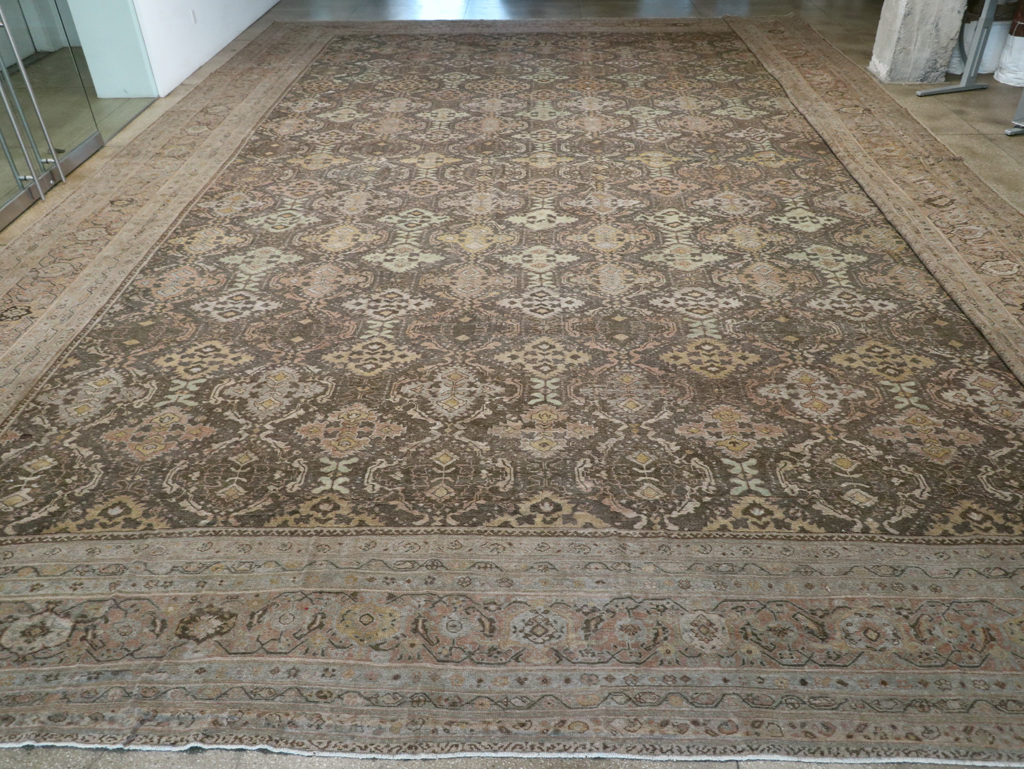 Antique Persian Mahal Oversize Carpet, No.23845 - Galerie Shabab