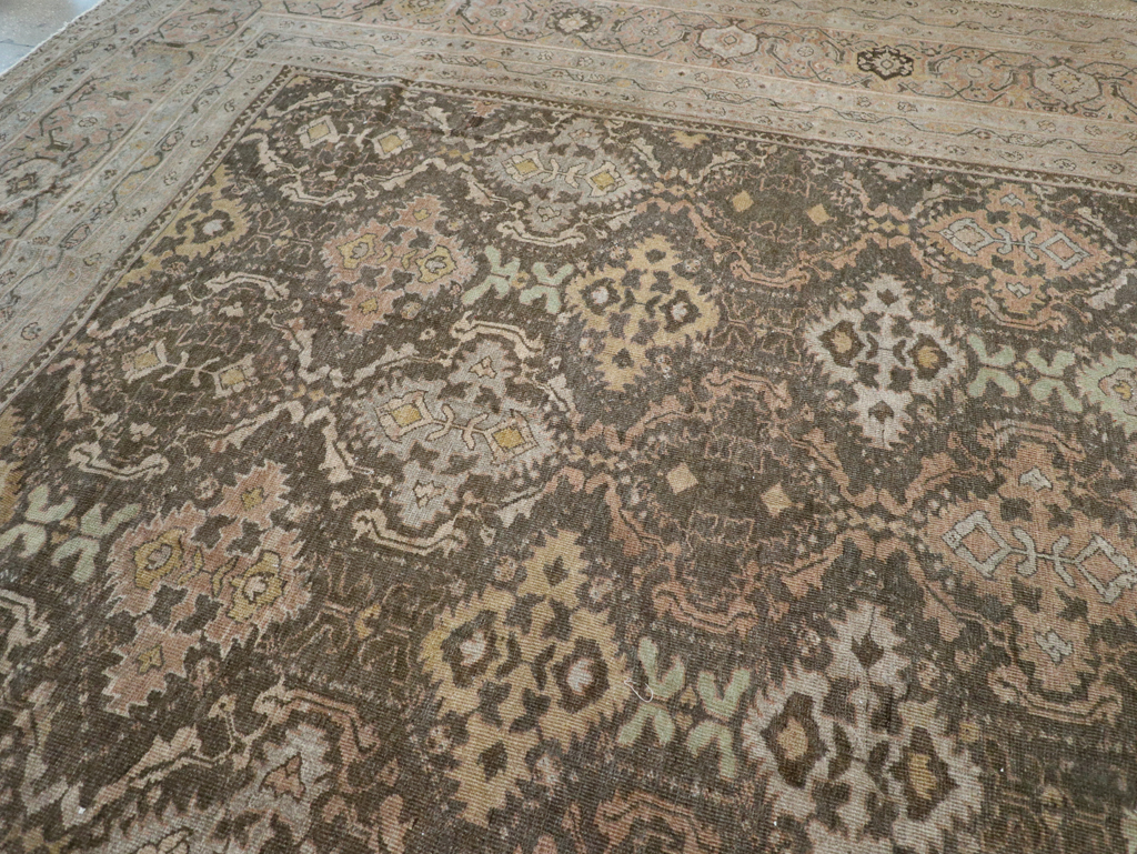 Antique Persian Mahal Oversize Carpet, No.23845 - Galerie Shabab