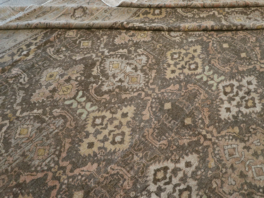 Antique Persian Mahal Oversize Carpet, No.23845 - Galerie Shabab