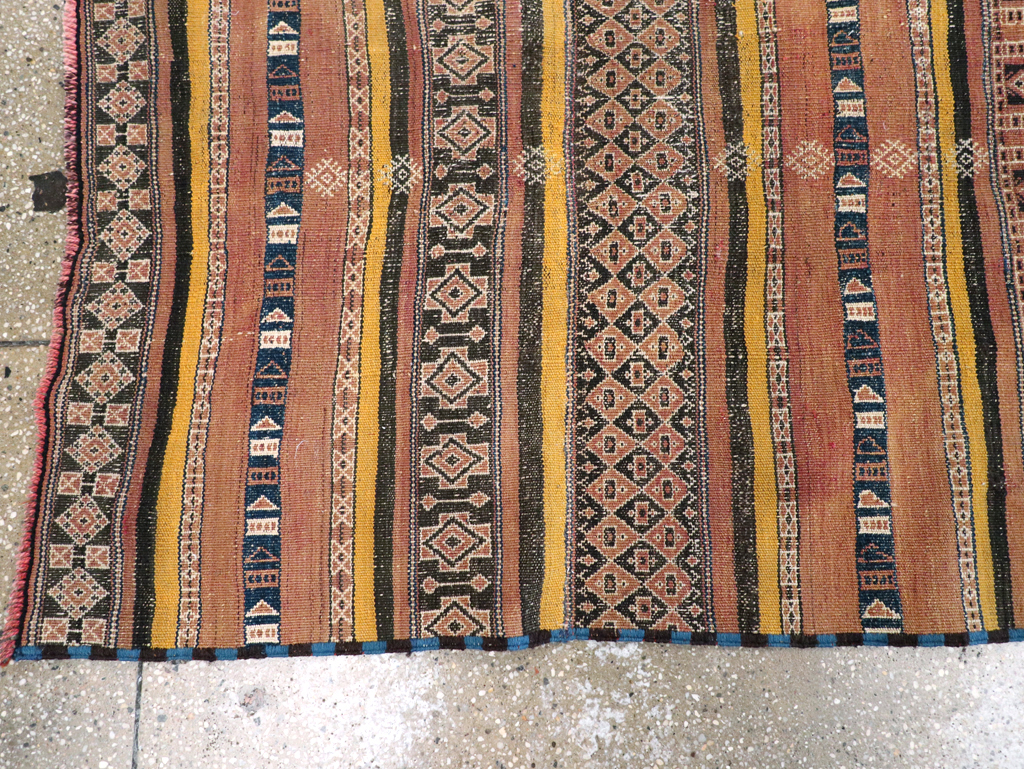 Vintage Persian Flatweave Kilim Runner, No.23856 - Galerie Shabab