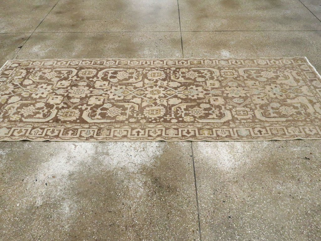 Vintage Persian Malayer Runner, No.23871 - Galerie Shabab