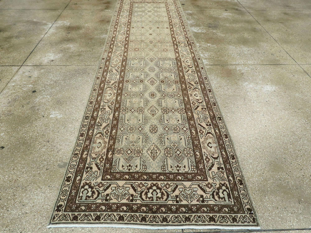 Vintage Persian Malayer Runner, No.23874 - Galerie Shabab