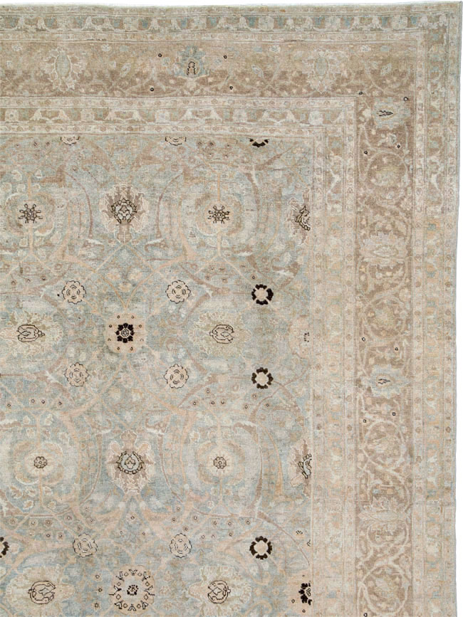 Antique Tabriz Persian Carpet, No.23907 - Galerie Shabab