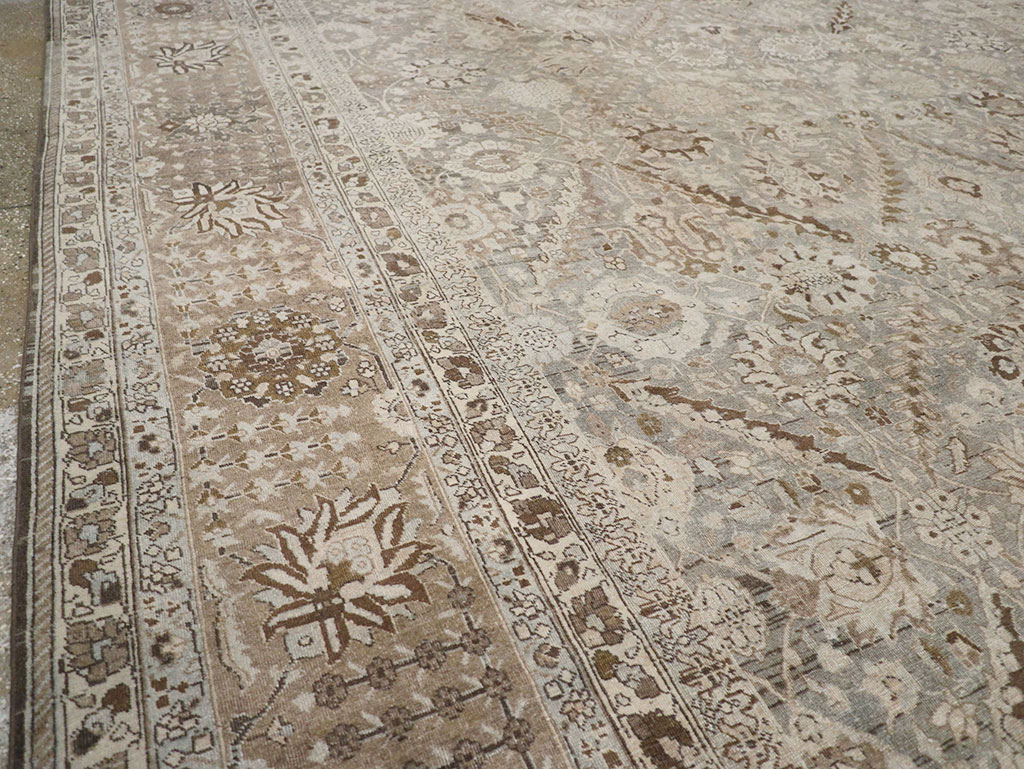 Antique Persian Tabriz Large Carpet, No.23918 - Galerie Shabab