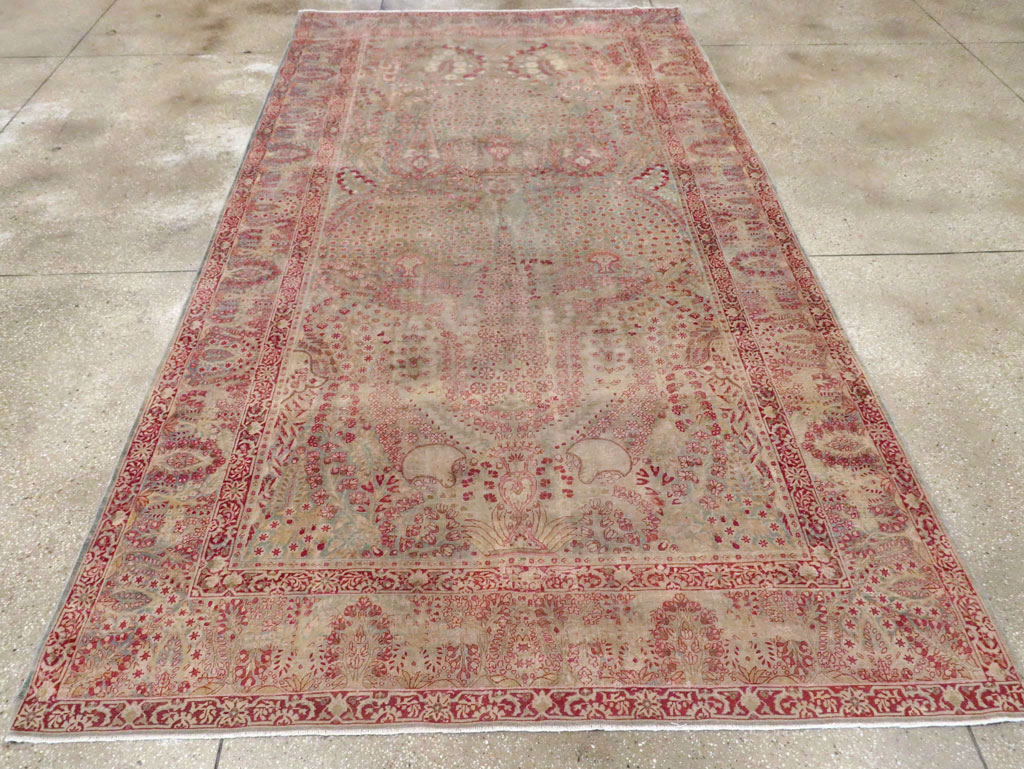 Antique Persian Lavar Kerman Gallery Carpet, No.23919 - Galerie Shabab