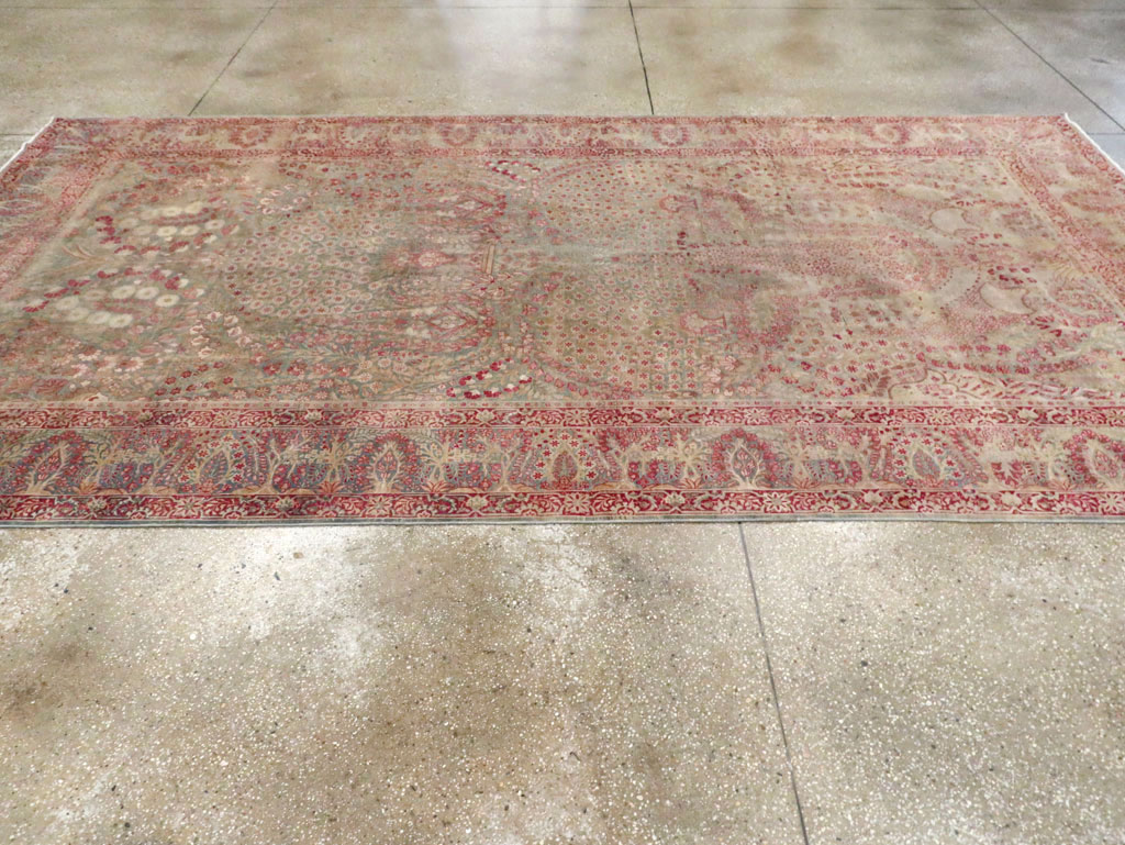 Antique Persian Lavar Kerman Gallery Carpet, No.23919 - Galerie Shabab